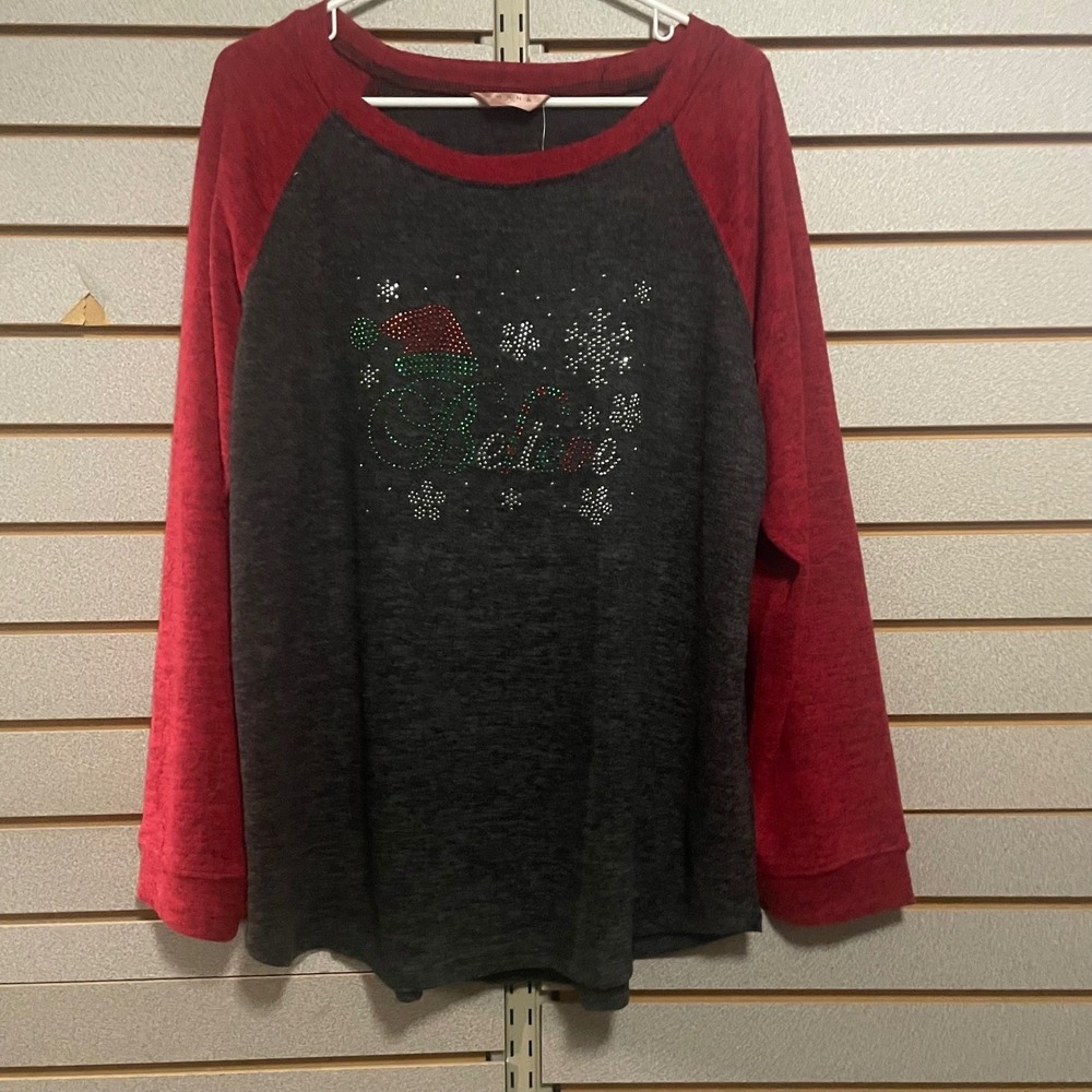 NWTS Amana Womens Christmas Holiday Believe Rhinestone Raglan Top Grey Red‎ 2X